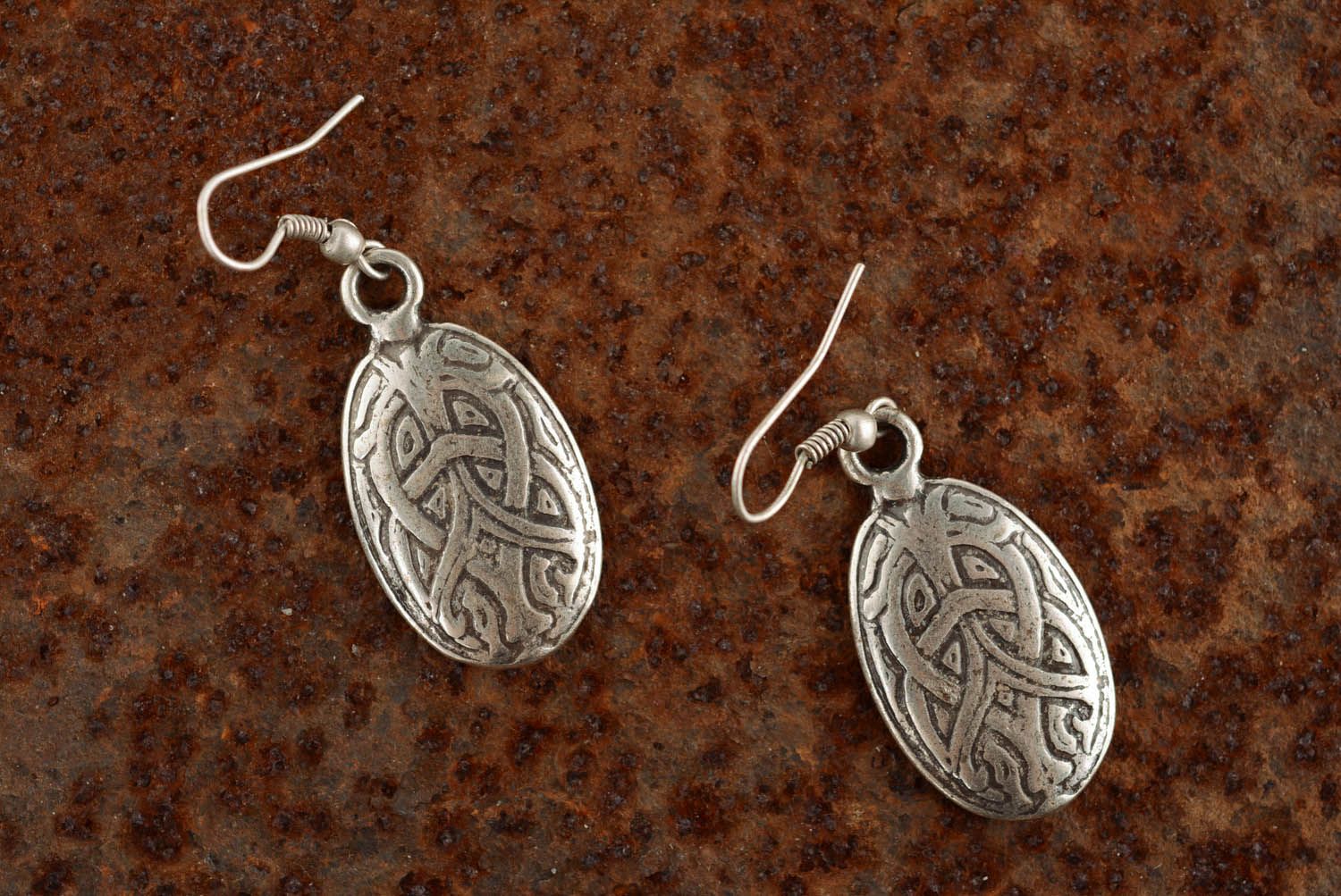 Metal earrings with ethnic pattern photo 4