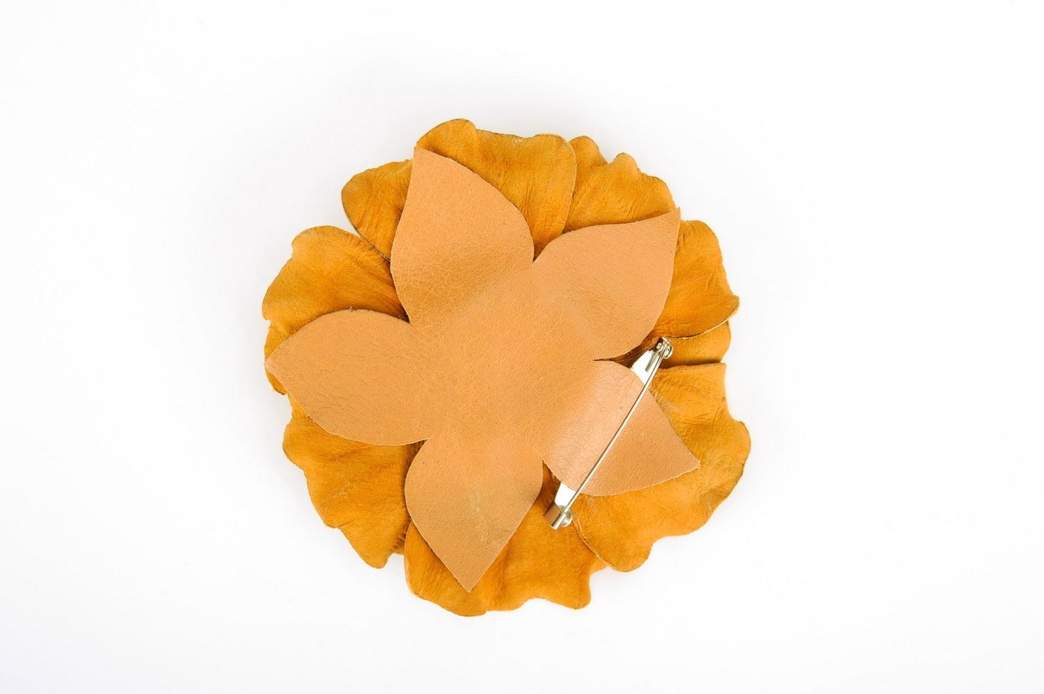 Leather flower brooch photo 3