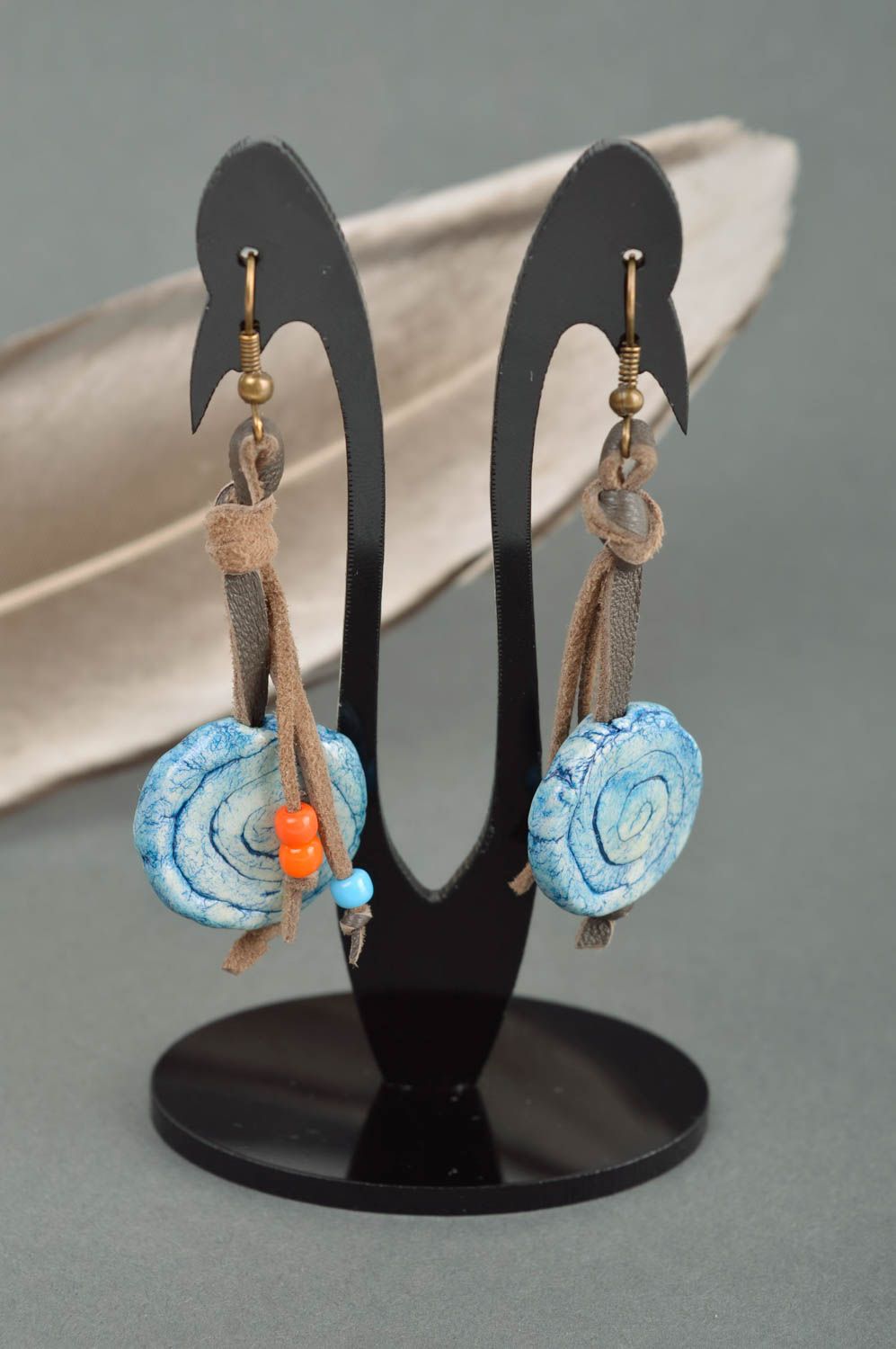 Boucles d'oreilles pendantes bleues design Bijou fait main Accessoires mode photo 1