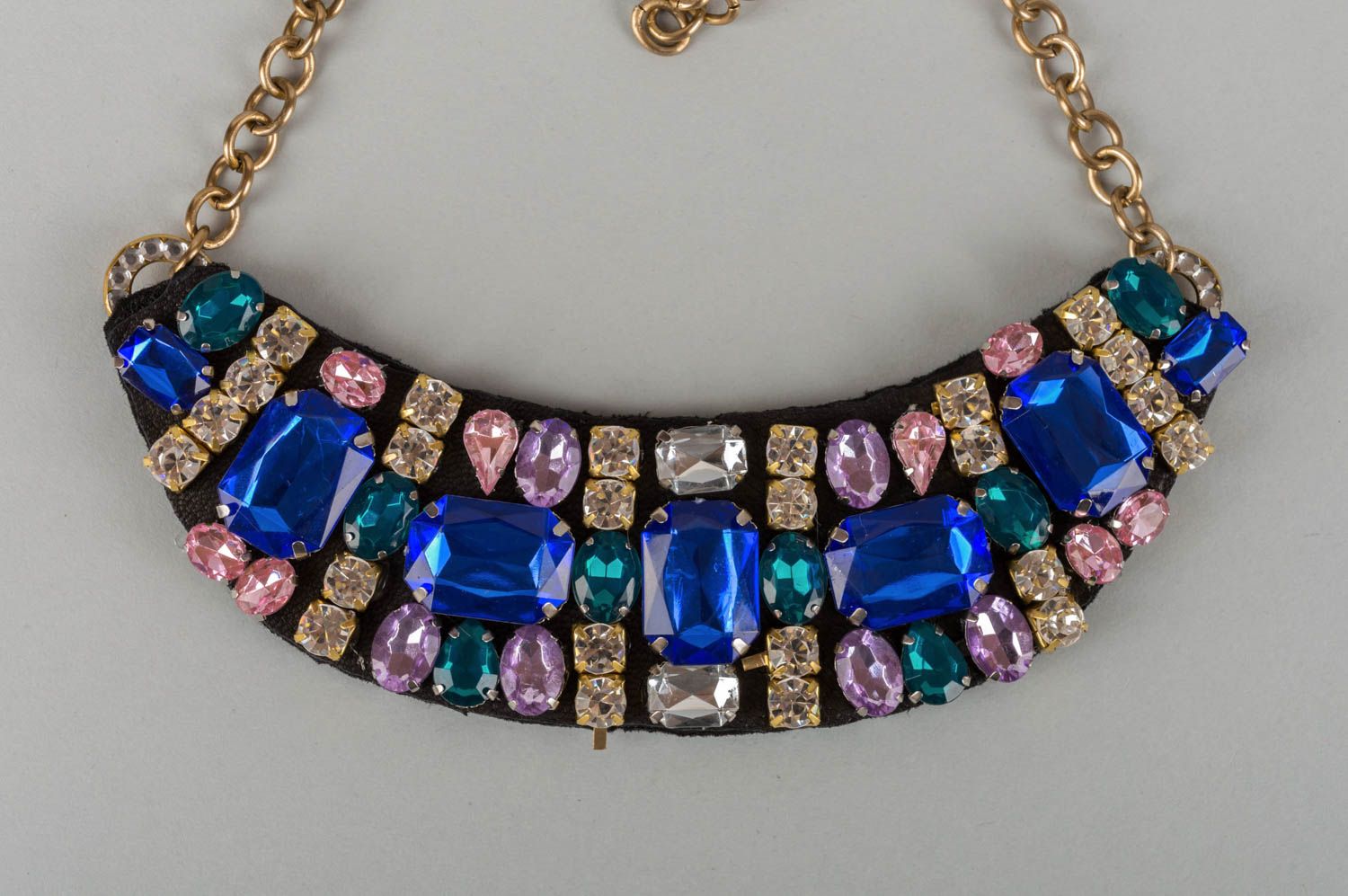 Massives buntes handgemachtes Collier aus Perlen Geschenk für elegante Damen foto 3
