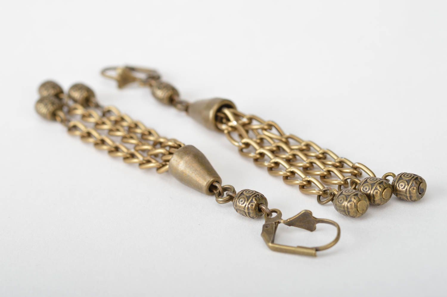 Лаконичные металлические серьги с цепочками в этническом стиле ручной работы  фото 5