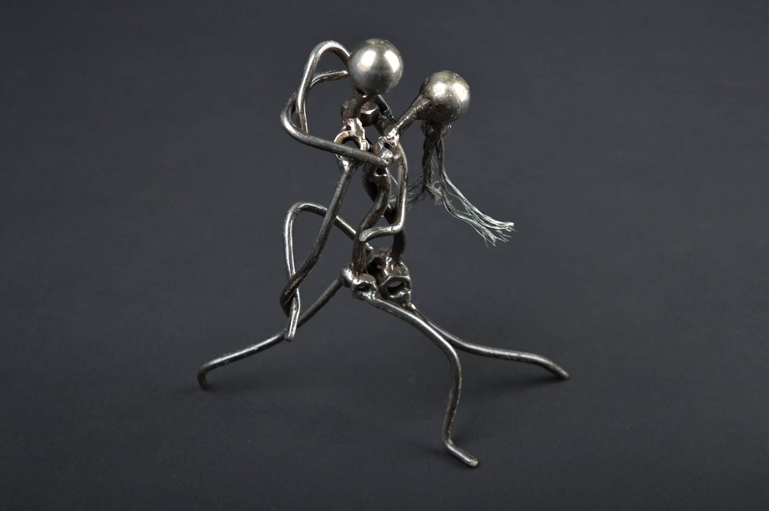 Декор для дома хэнд мэйд фигурка из металла необычный подарок Танцующая пара фото 1