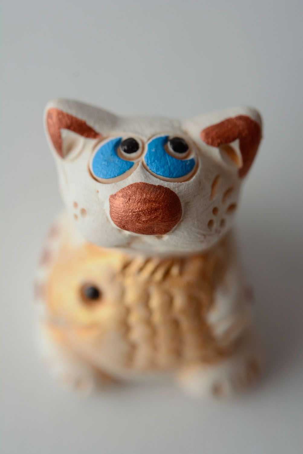 Handmade clay figurine Cat with Fish photo 2