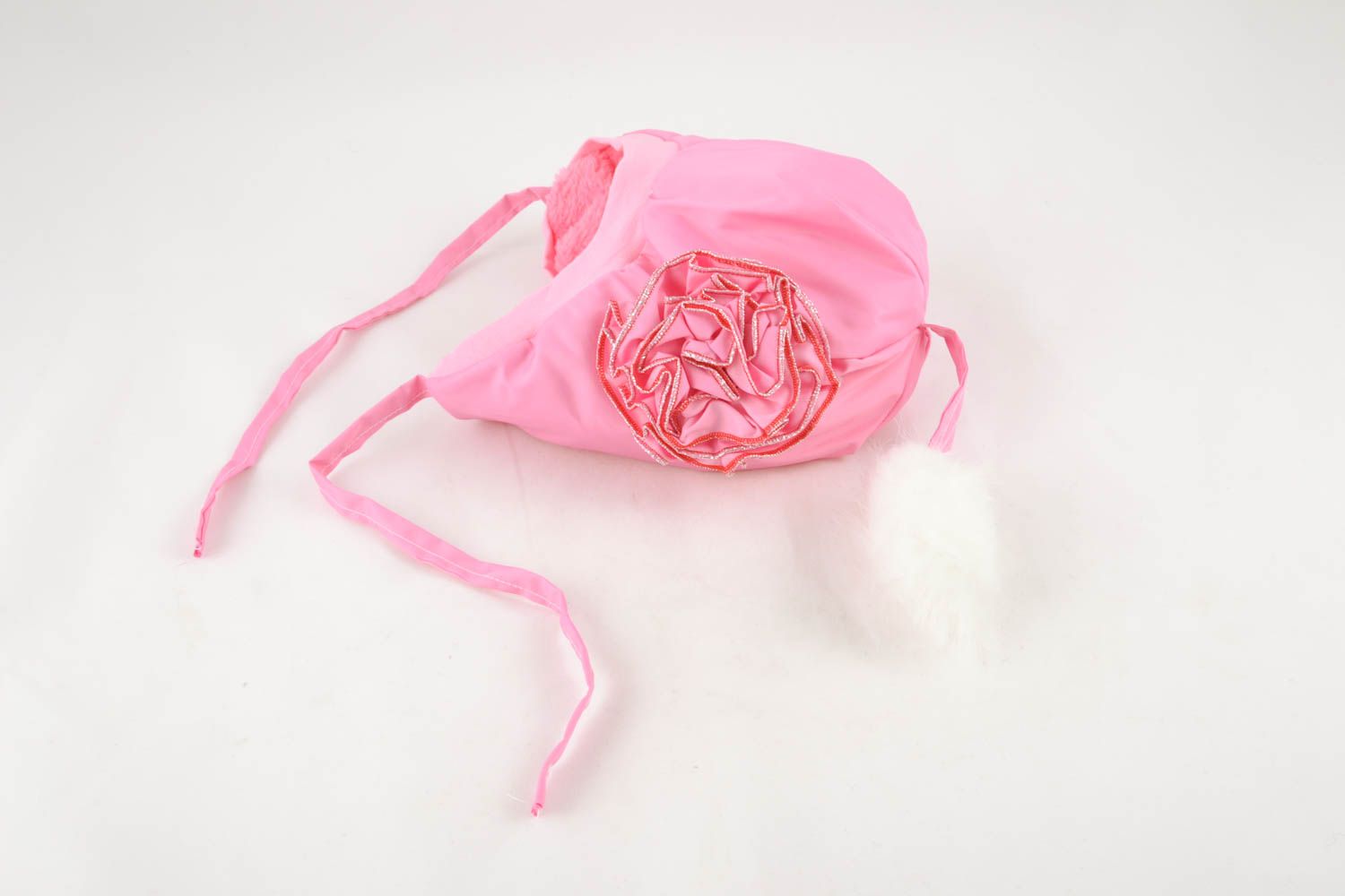 Bonnet pour fillette rose avec fleur fait main photo 1