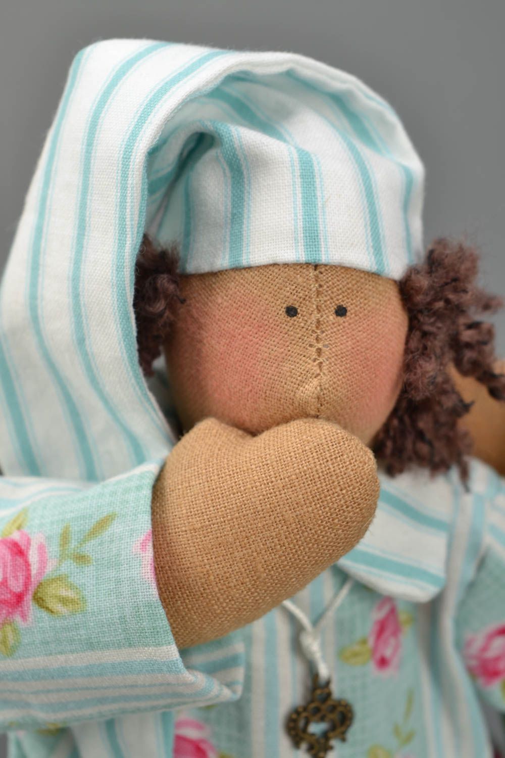 Bambola bella in stoffa fatta a mano pupazzo tessile originale angelo foto 3