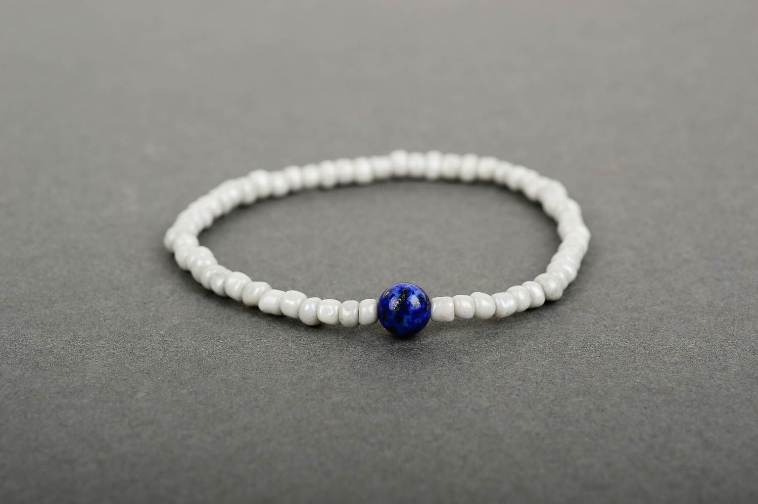 Elegant natural beads white beaded bracelet with a central dark blue bead for teen girls photo 3