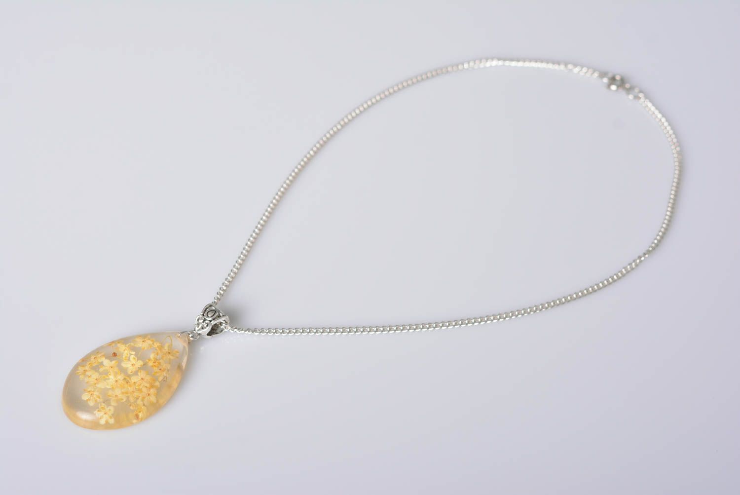 Elegant pendant botanic jewelry handmade jewelry with natural flowers for girls photo 3