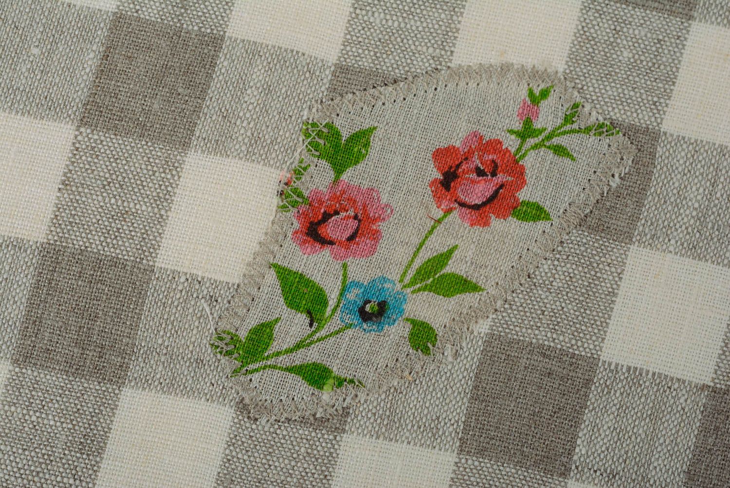 Handmade large kitchen towel sewn of checkered linen fabric with applique work photo 3