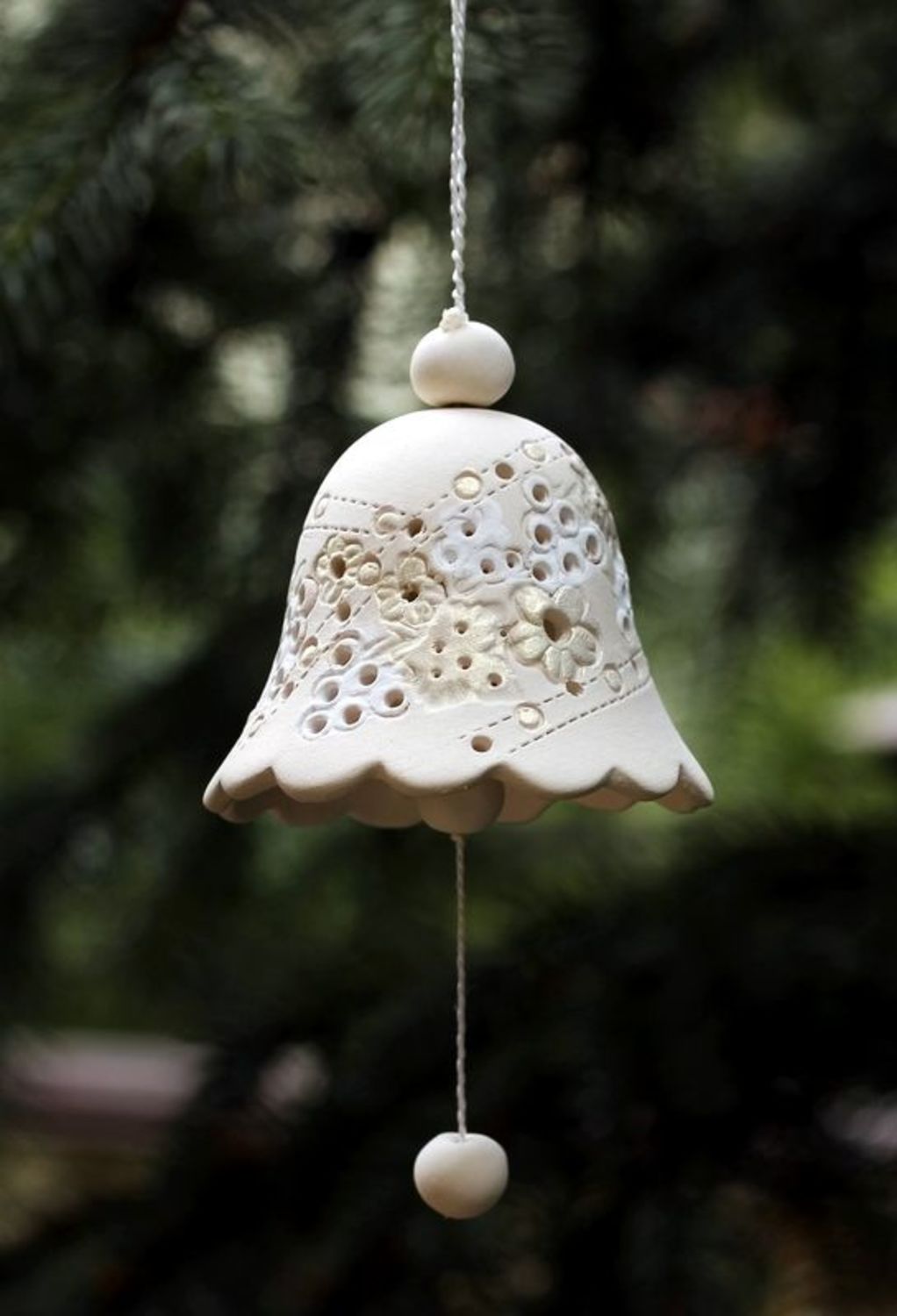 Lace ceramic bell photo 1