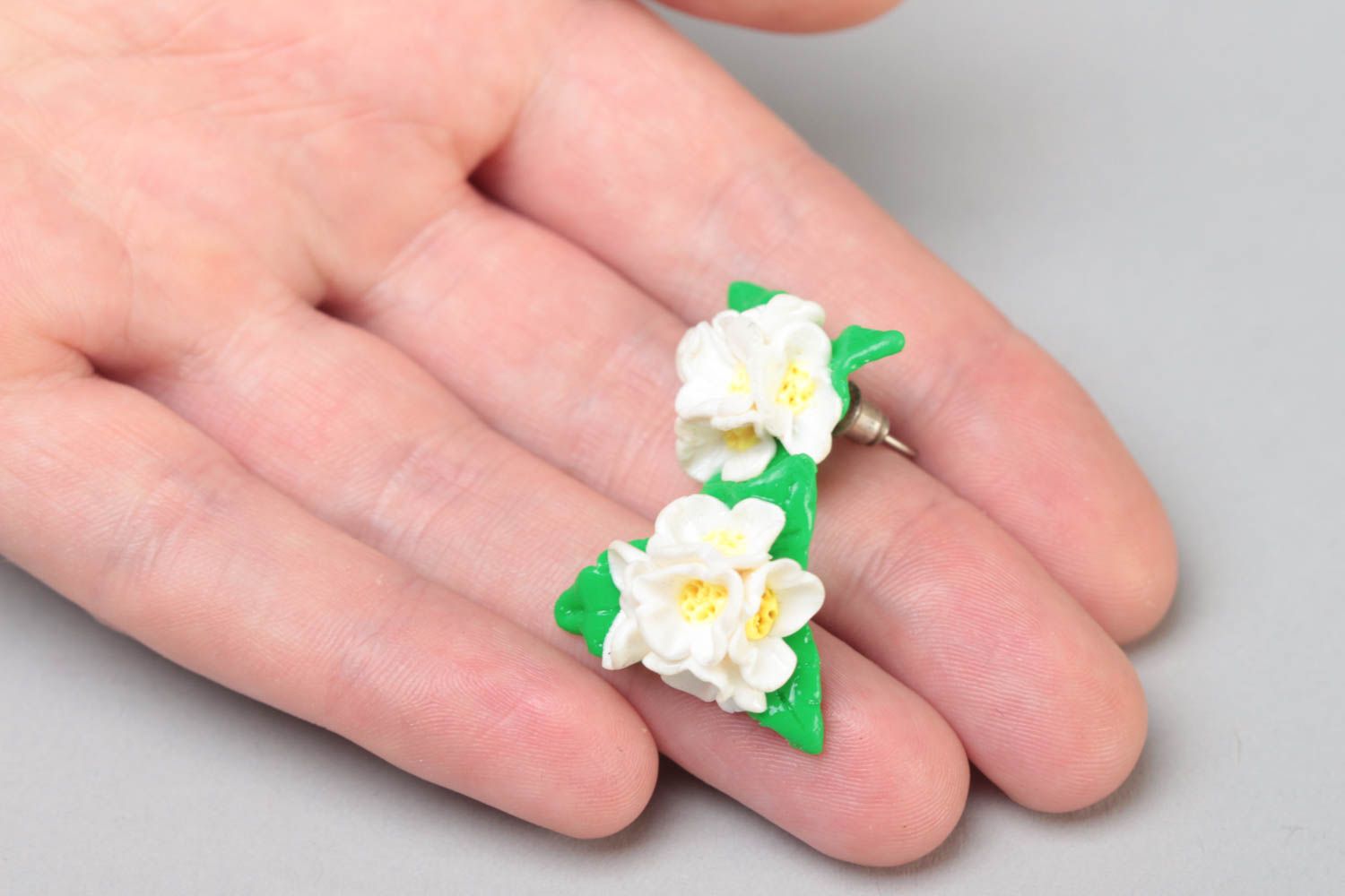 Handmade tender small white and green polymer clay flowers stud earrings  photo 5