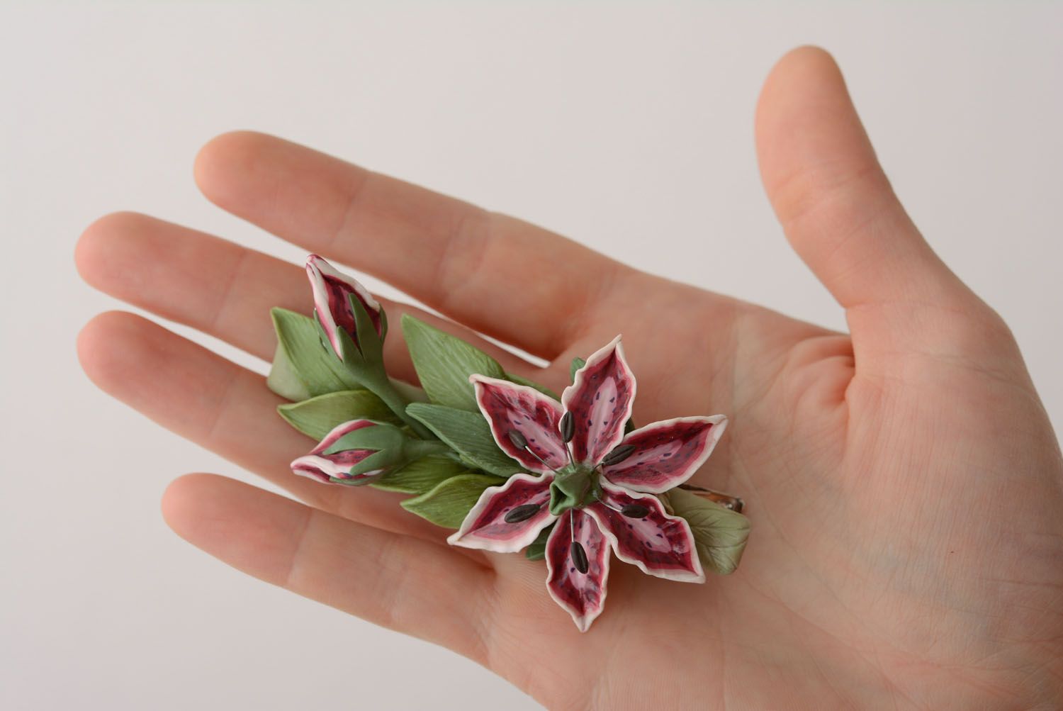 Hair clip in the shape of lily photo 3