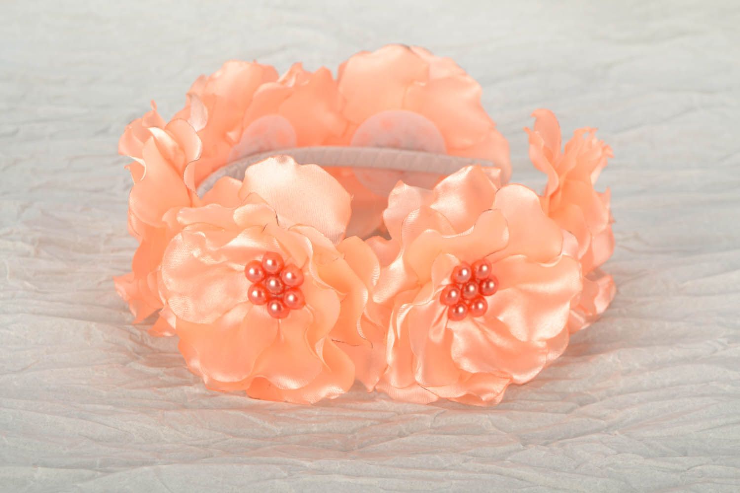 Hair band with flowers  photo 1