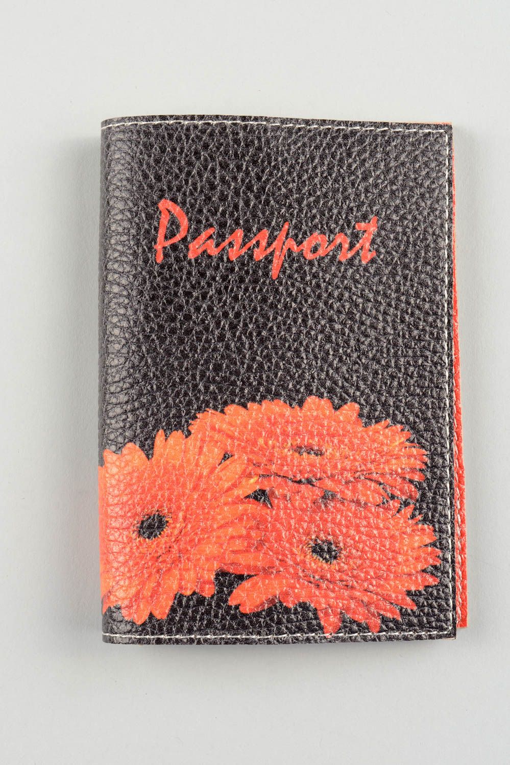 Porte-passeport fait main Couvre passeport foncé avec fleurs Cadeau original photo 5