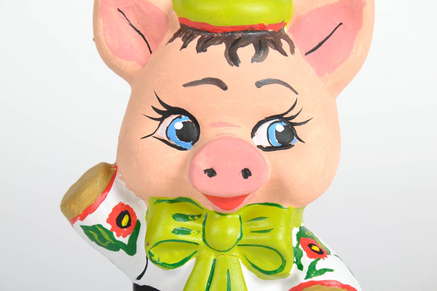 Decorative statuette of a pig photo 5