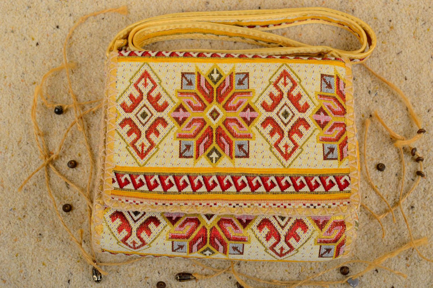 Sac bandoulière en tissu Sac fait main style ethnique Accessoire femme photo 1
