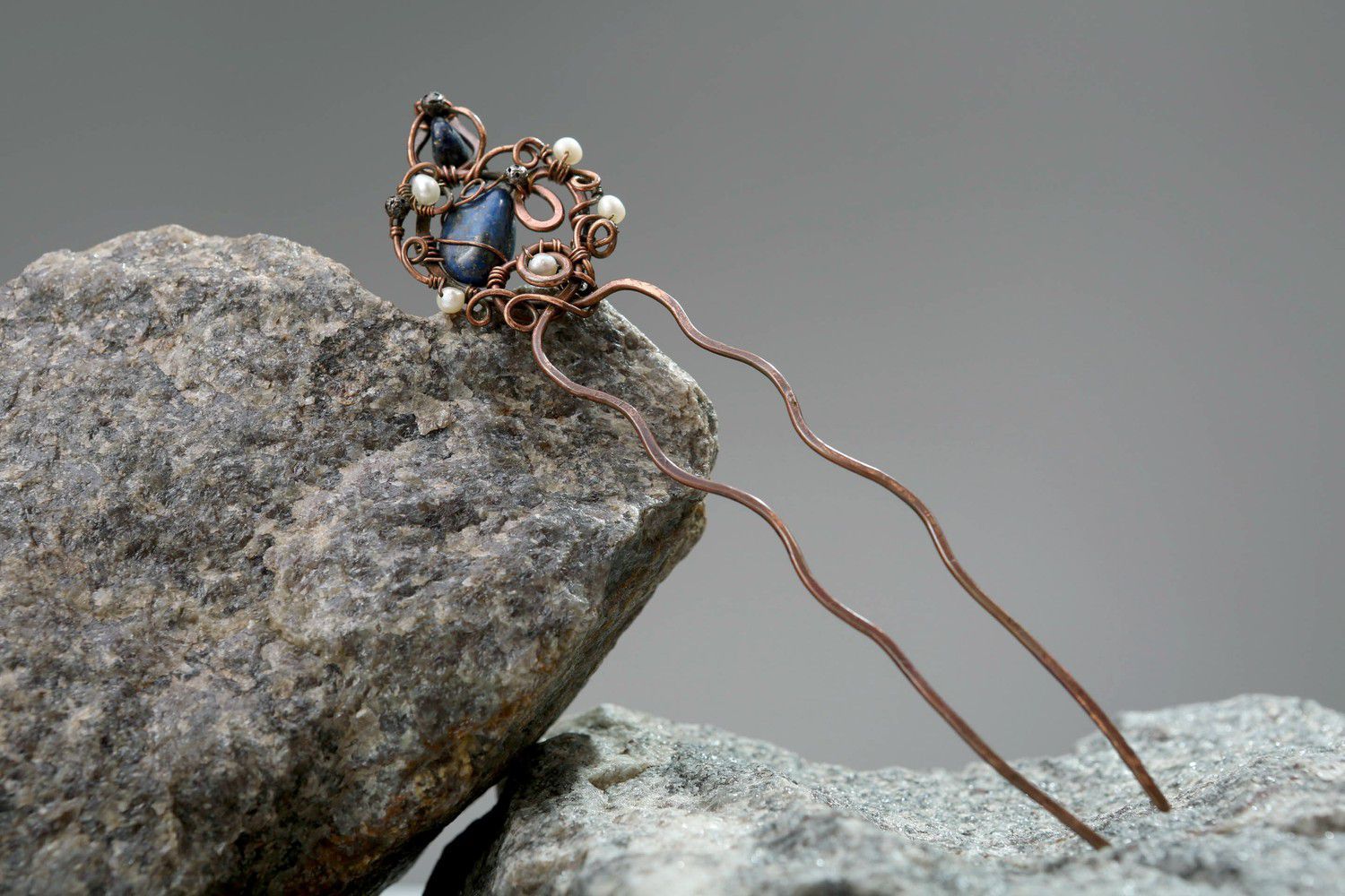 Hairpin with natural gems photo 1
