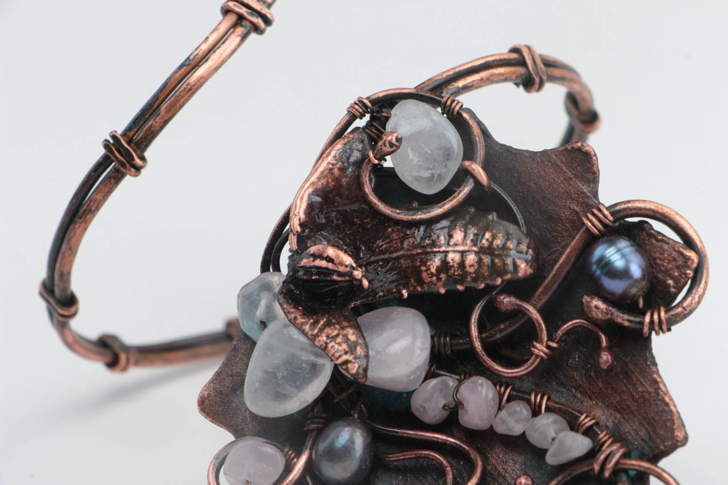 Handgemachtes Armband aus Metall in Wire Wrap Technik stilvoll umfangreich schön foto 3