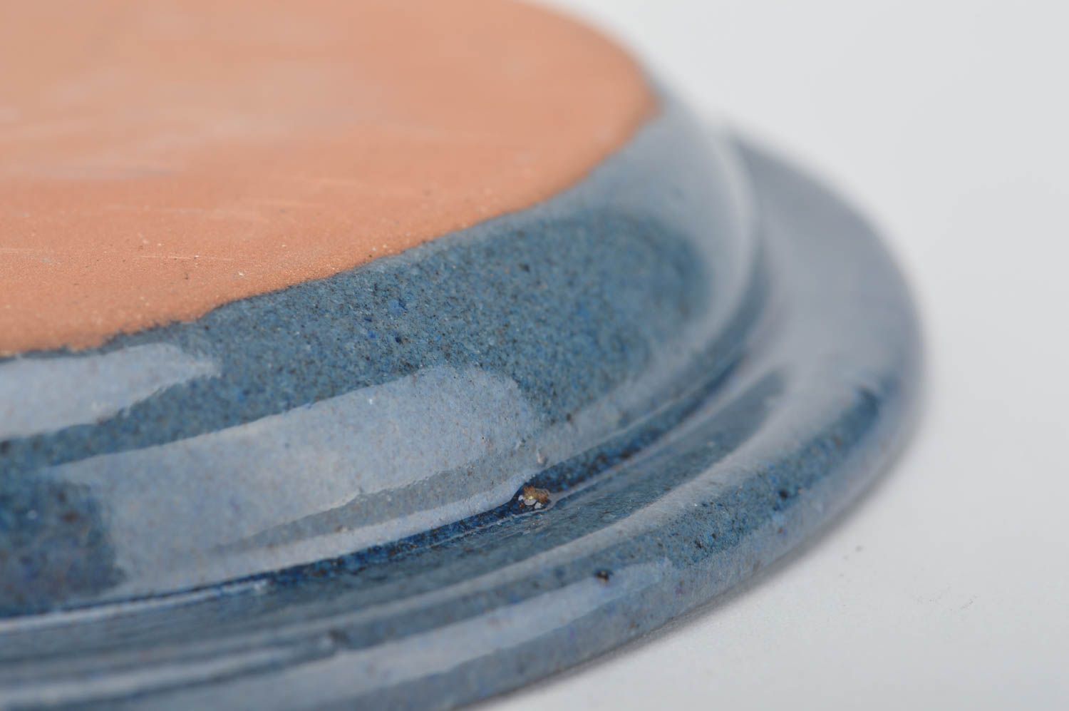 Керамическая тарелка декоративная покрытая глазурью круглая хэнд мэйд синяя фото 4