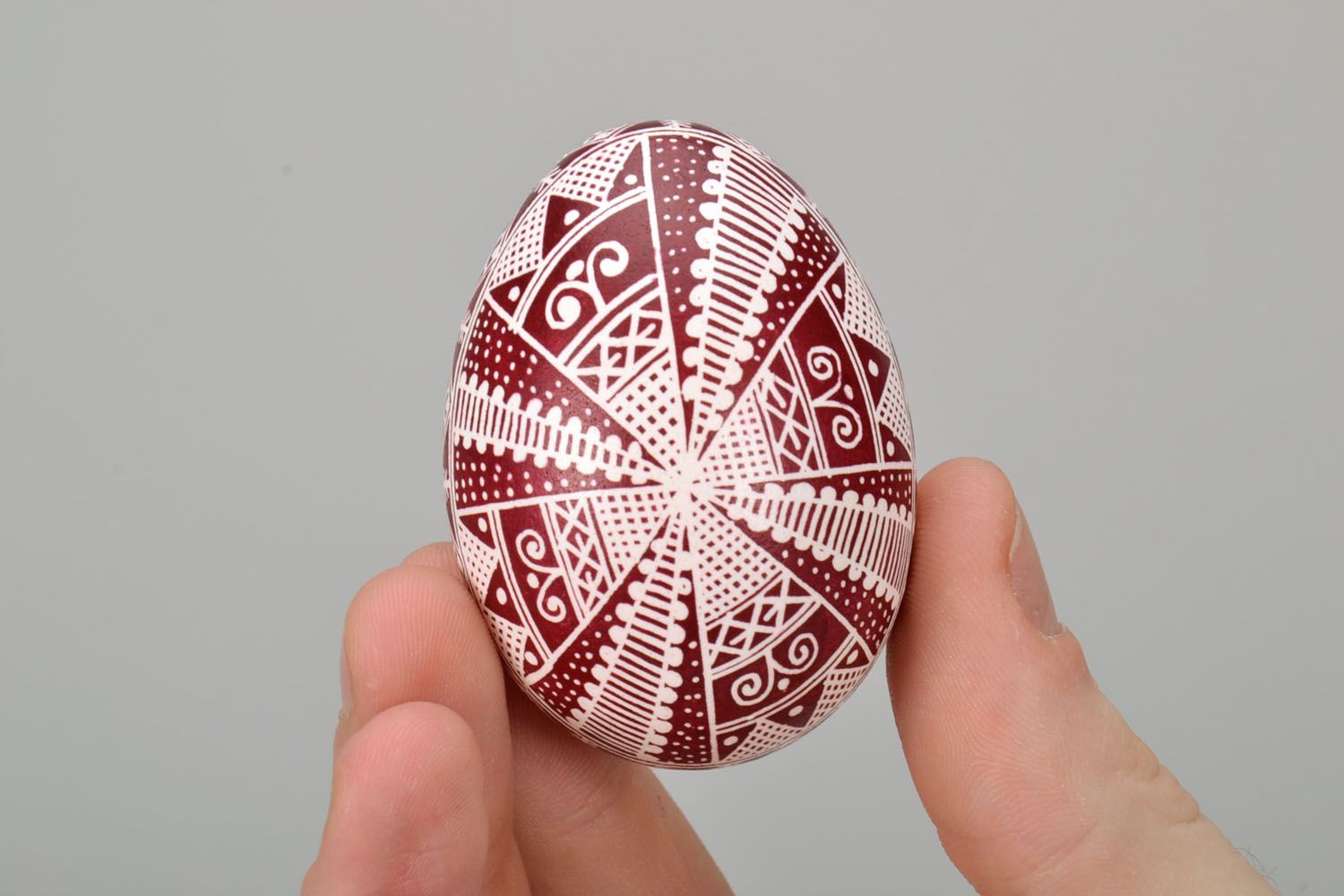 Пасхальное яйцо с этнической росписью  фото 5