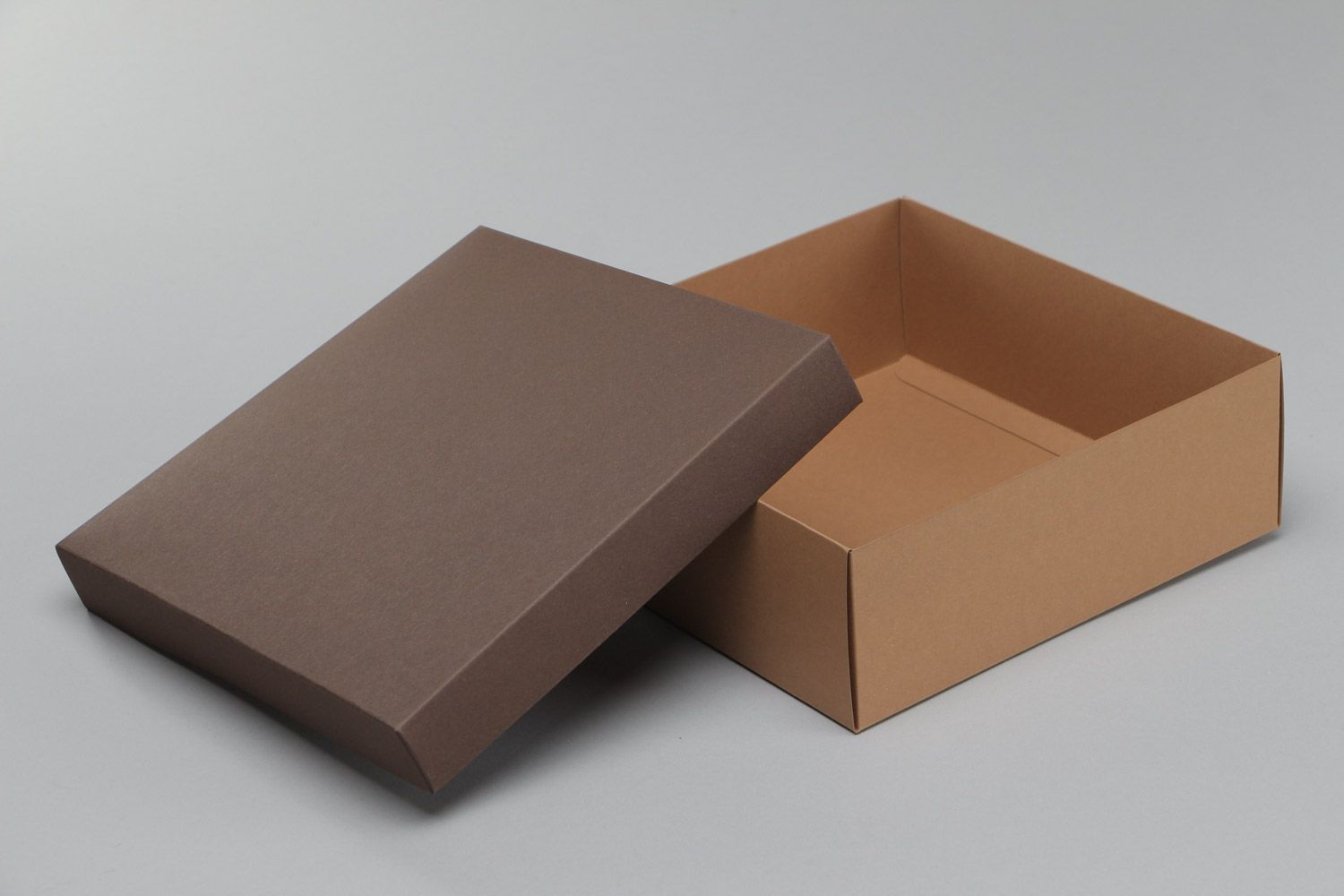 Handmade decorative flat square brown carton gift box with dark lid photo 4