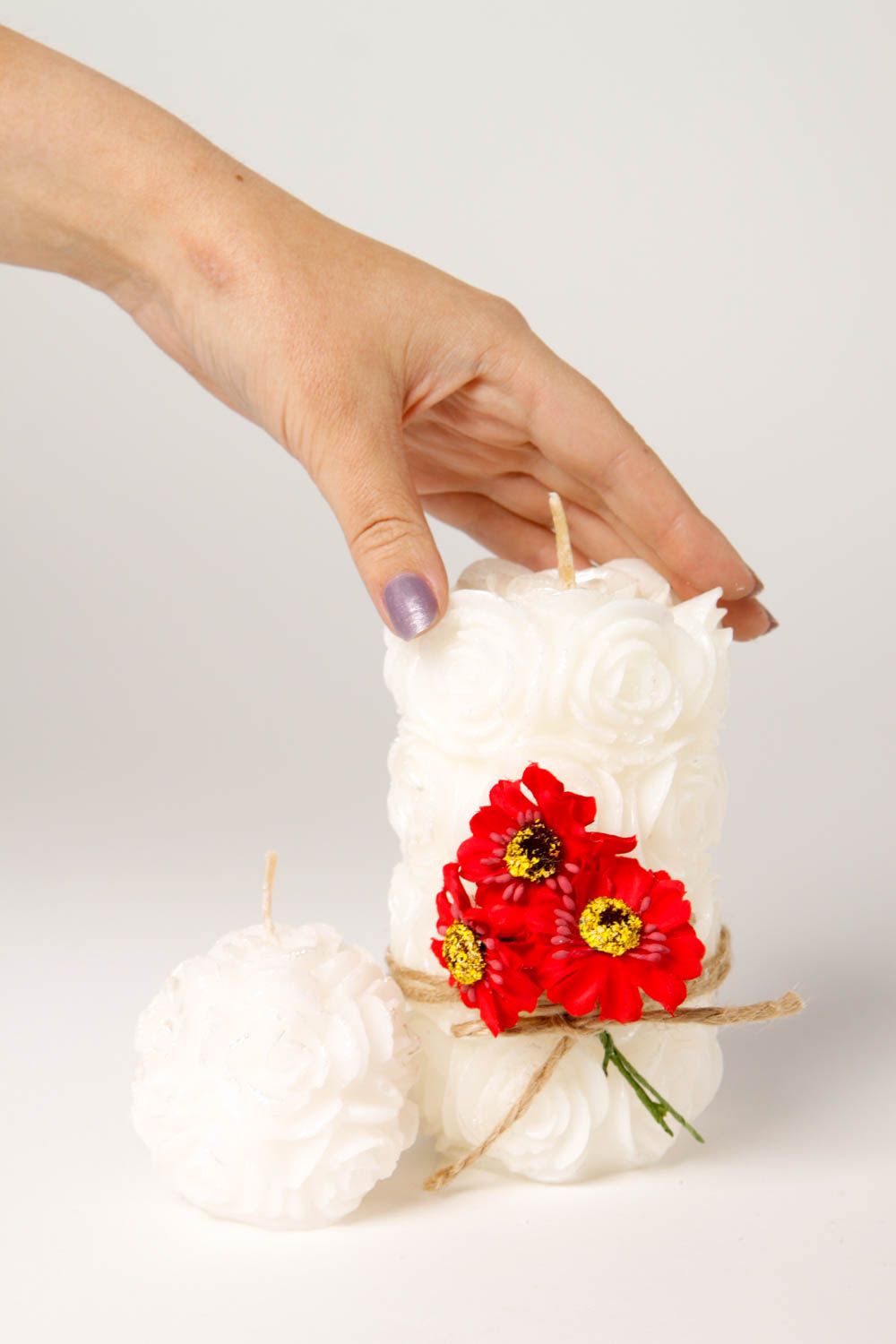 Необычные свечи белые розы свечи ручной работы красивые свечи из стеарина 2 шт фото 2