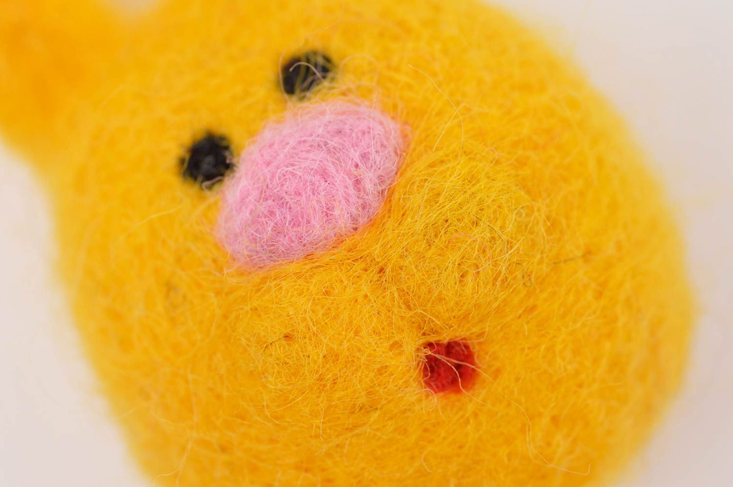 Peluche décorative fait main Jouet en laine Cadeau enfant original Lapin jaune photo 5
