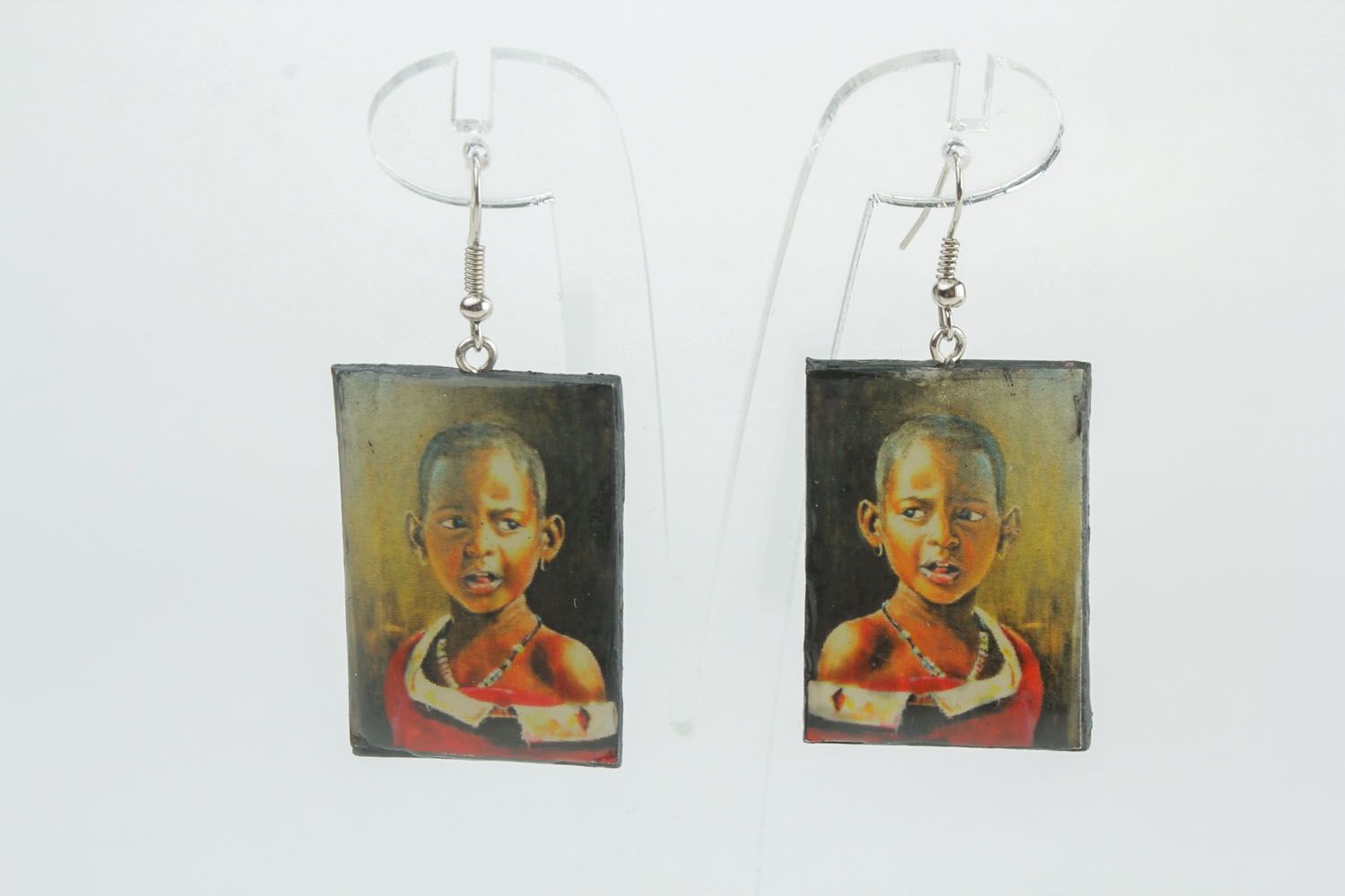 Homemade earrings with African motives photo 4