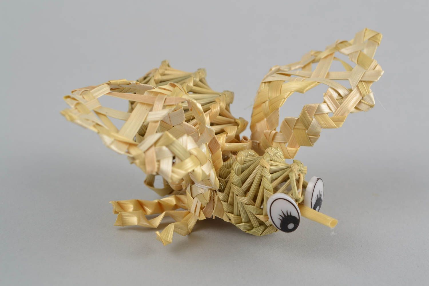 Figura decorativa juguete hecho a mano de paja original souvenir abeja  foto 4