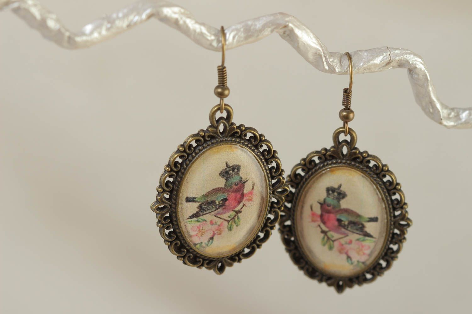 Boucles d'oreilles vintage avec oiseaux faites main ovales en glaçure spéciale photo 1