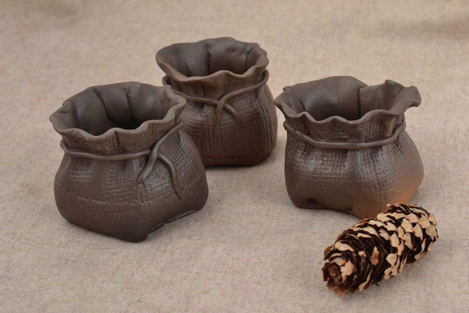 Set de pots à épices céramiques faits main noirs sacs 3 pièces 75 g design photo 1