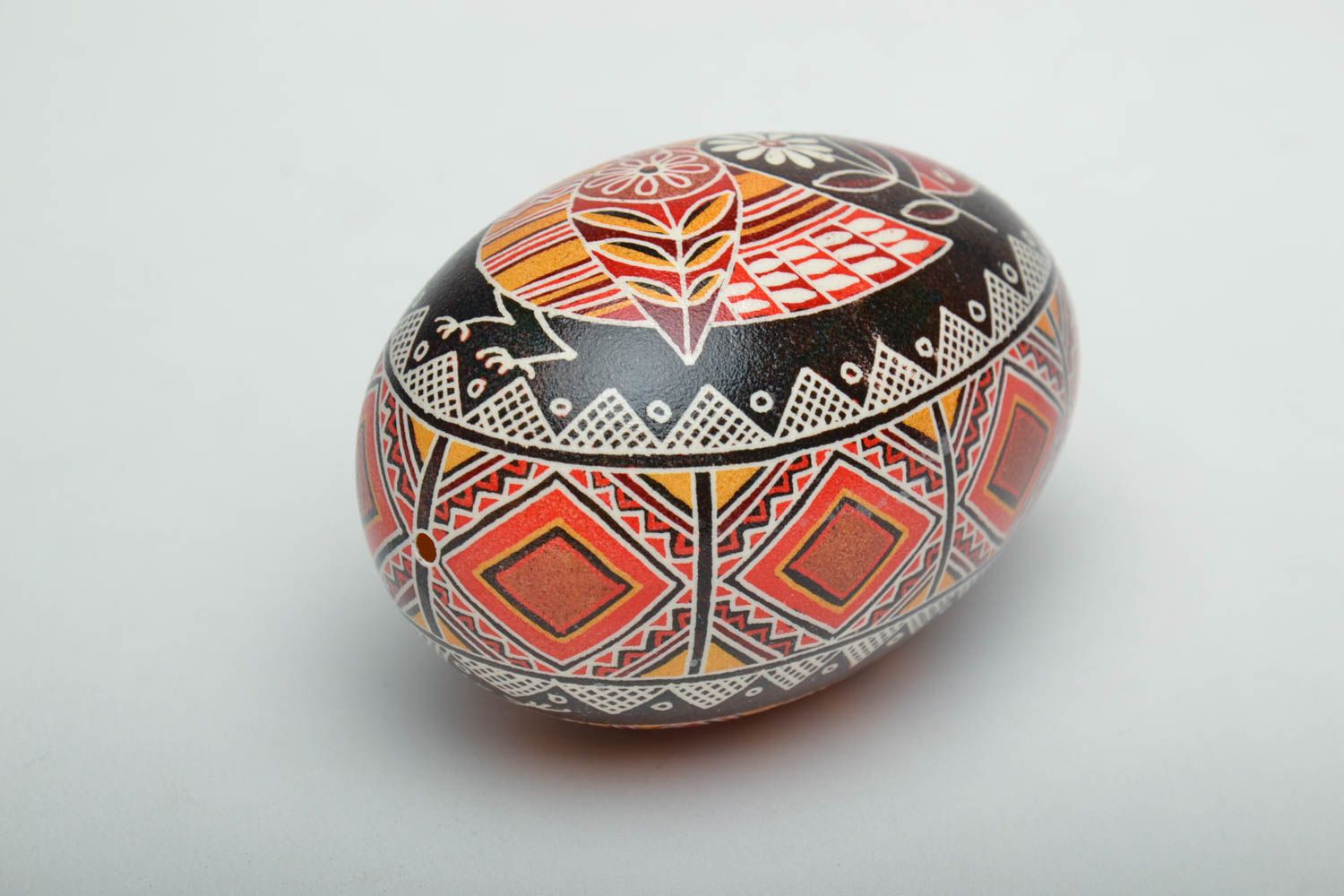 Декоративное яйцо ручной работы гусиное писанка фото 4