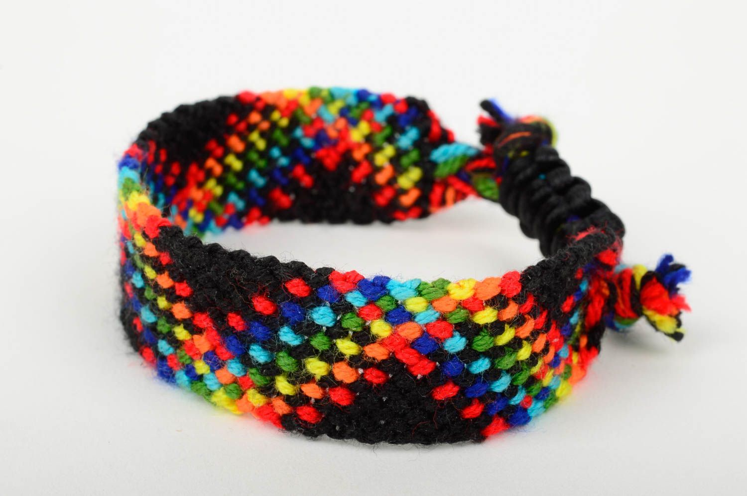 Bracelet textile Bijou fait main noir motif multicolore tressé Cadeau original photo 3