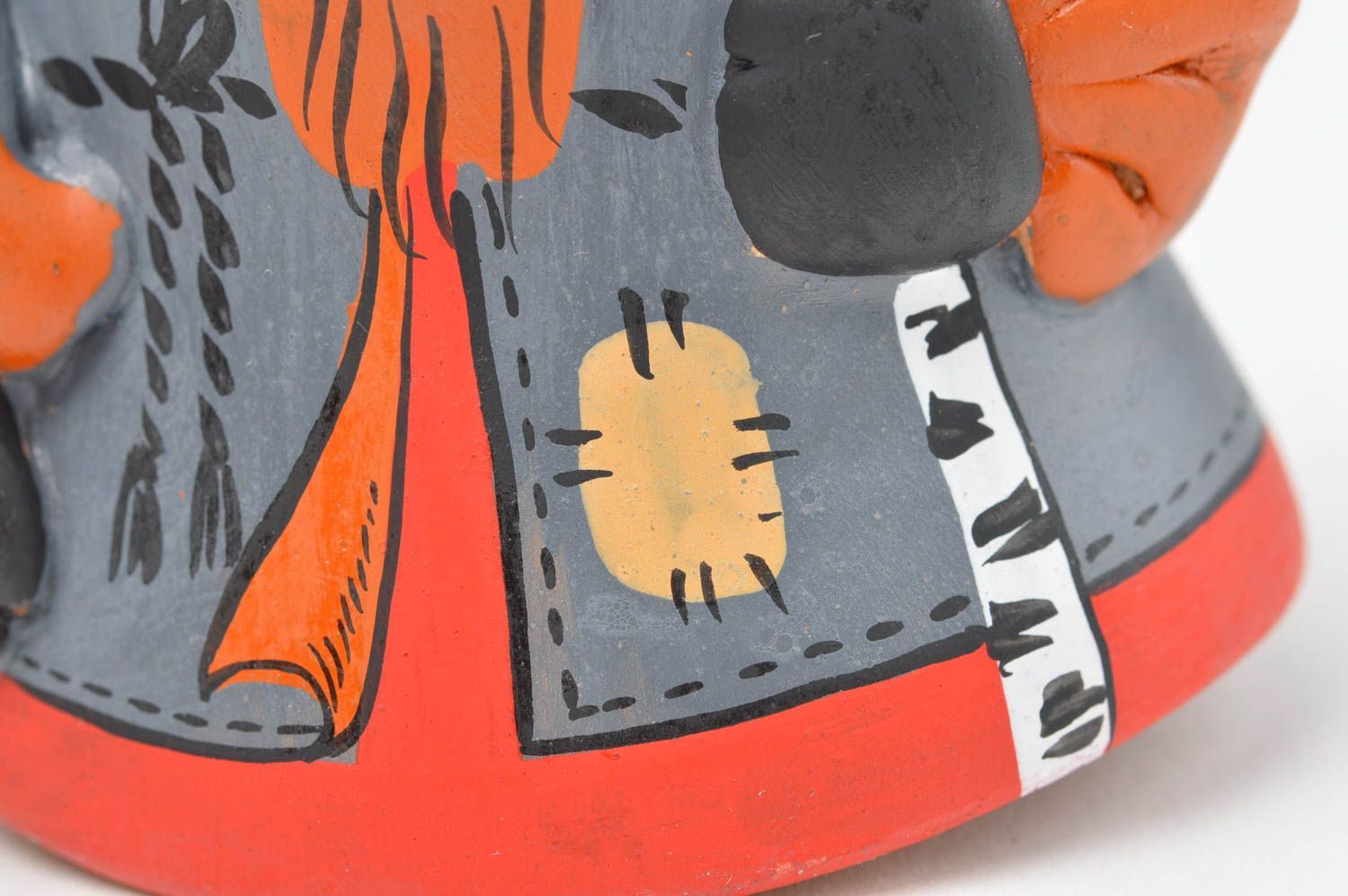 Расписной декоративный колокольчик из красной глины ручной работы Странник фото 5