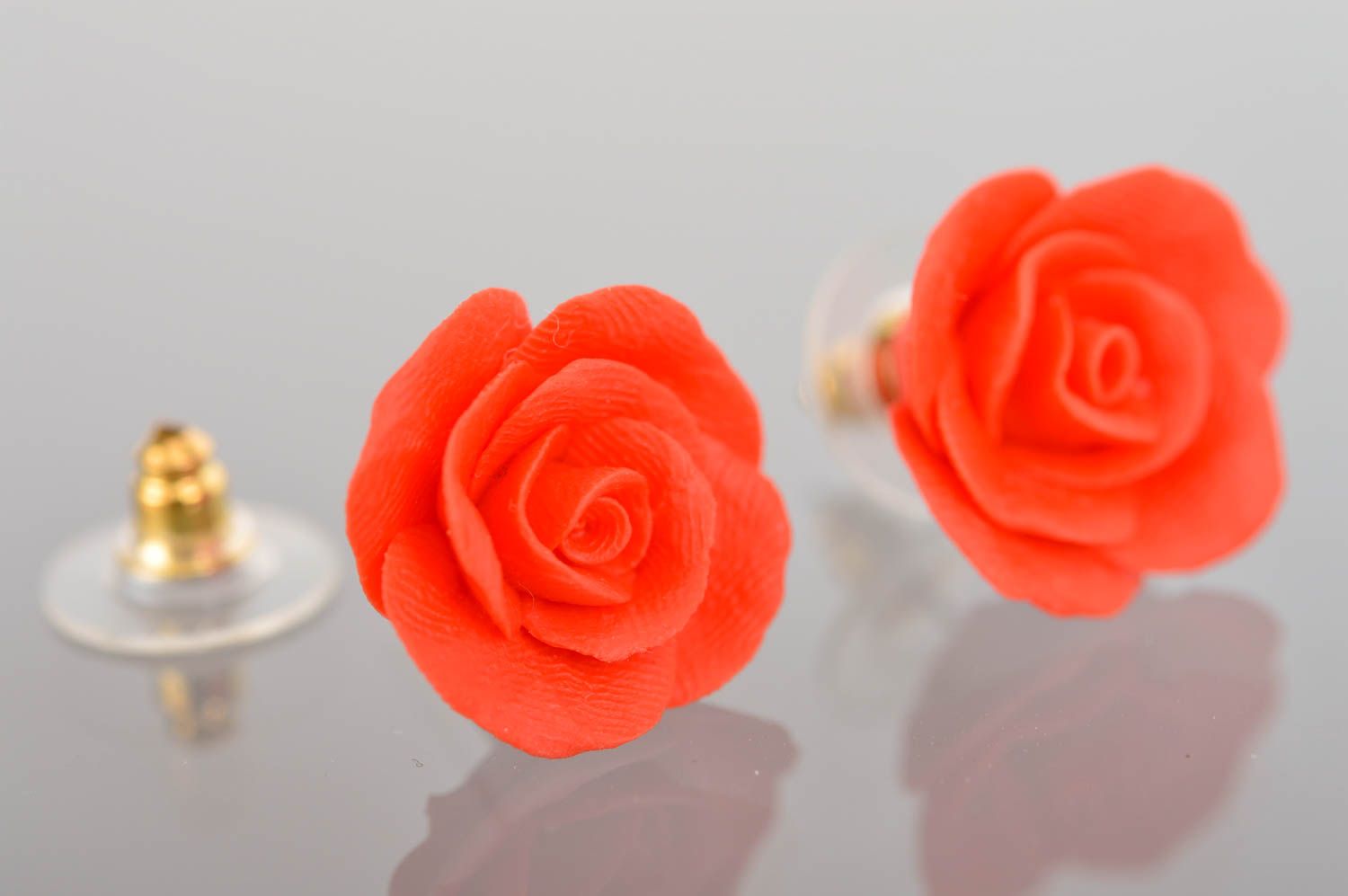 Handmade rose earrings stud earrings flower earrings designer plastic bijouterie photo 2