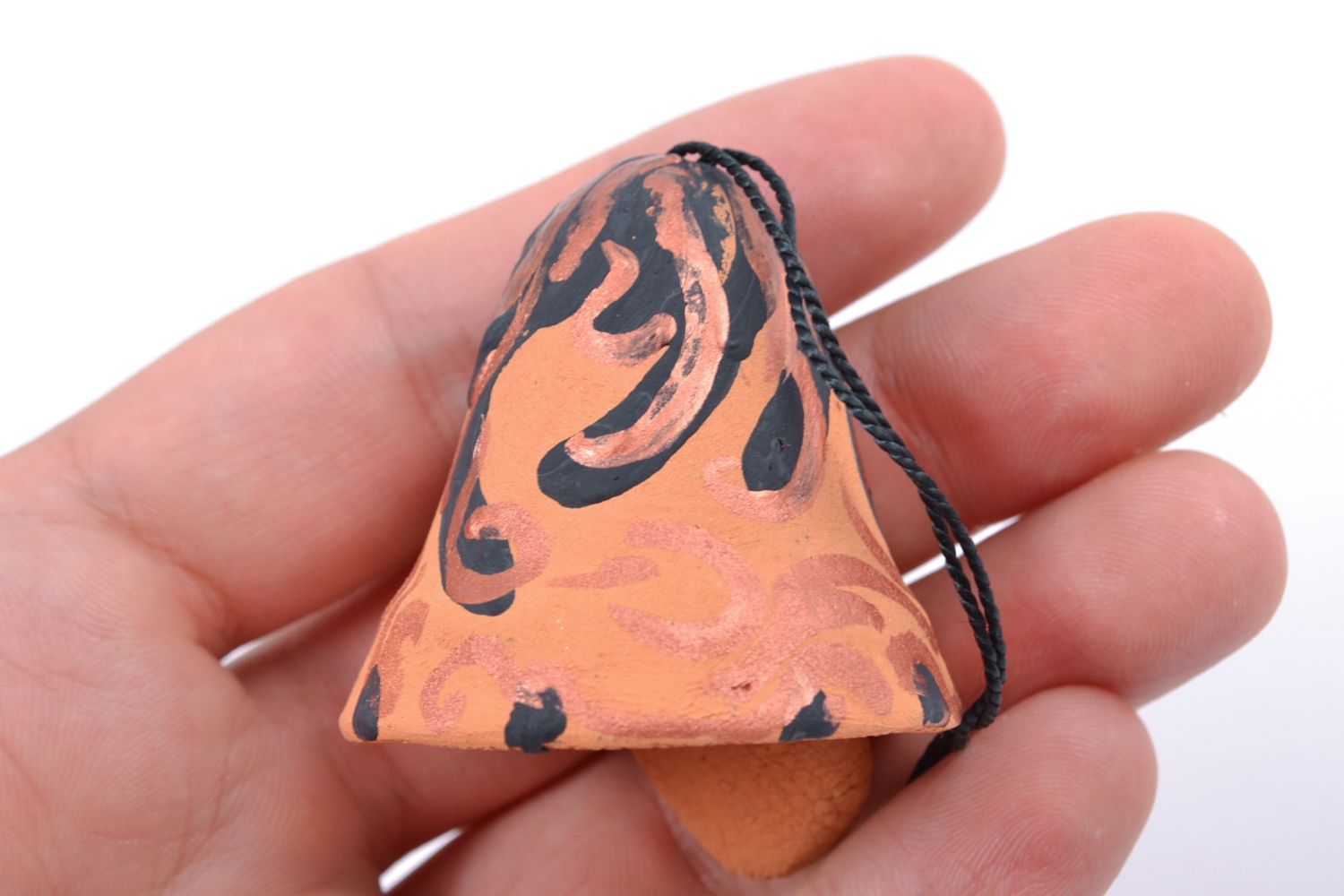 Petite cloche en terre cuite originale à motif couleurs acryliques faite main photo 2