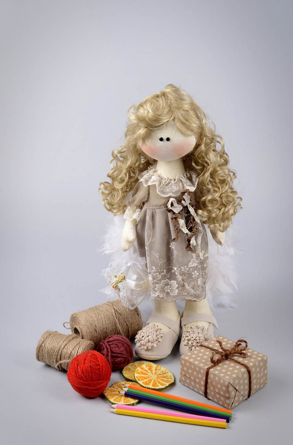 Кукла ручной работы кукла из ткани декоративная кукла в сером платьице  фото 5