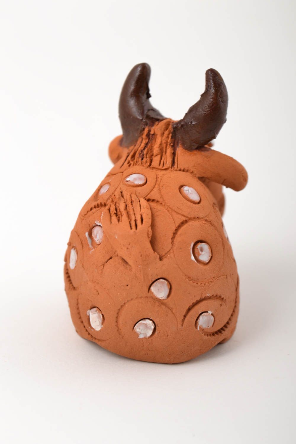 Керамическая фигурка ручной работы игрушка из глины статуэтка для дома барашек фото 2