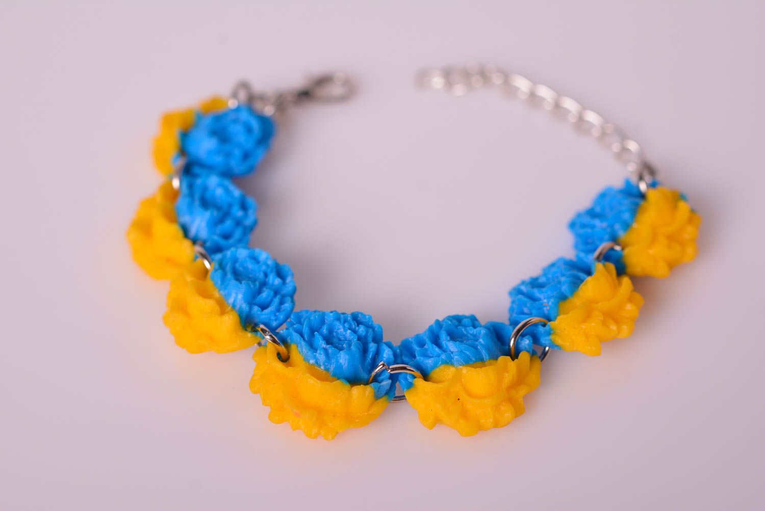 Tennis clay yellow and blue flowers charm bracelet for women photo 1