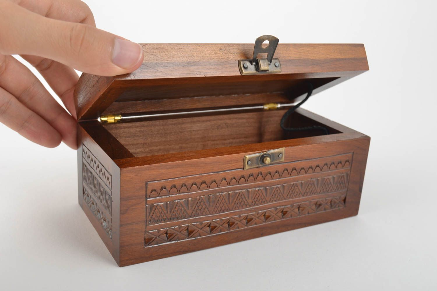 Handicraft Showpiece Cosmetics Box, Wooden Storage Mini Box