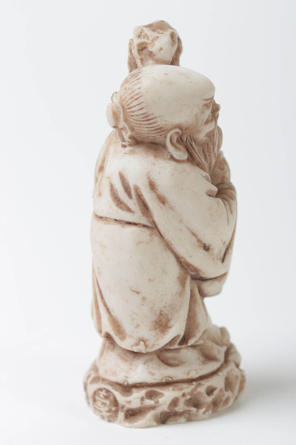 Статуэтка из полимерной смолы и мраморной пудры ручной работы нэцкэ Шоусин фото 3