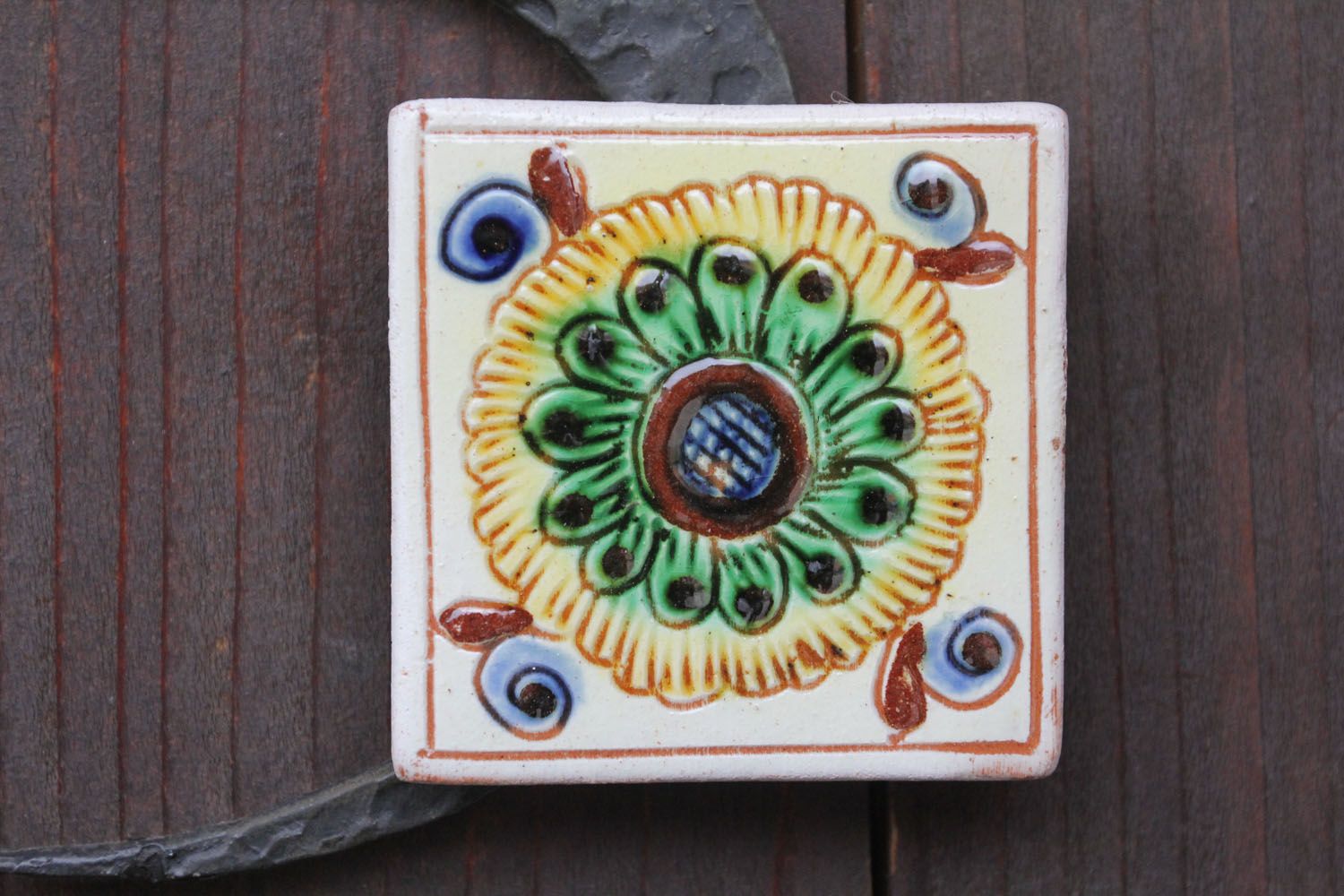 Handmade dekorativer Magnet auf Kühlschrank foto 1