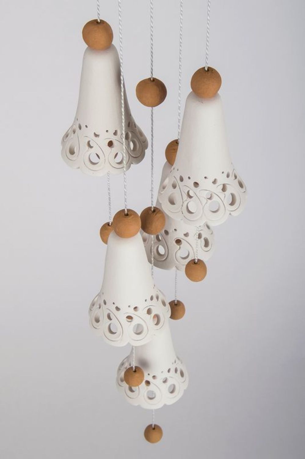 White ceramic bells photo 4