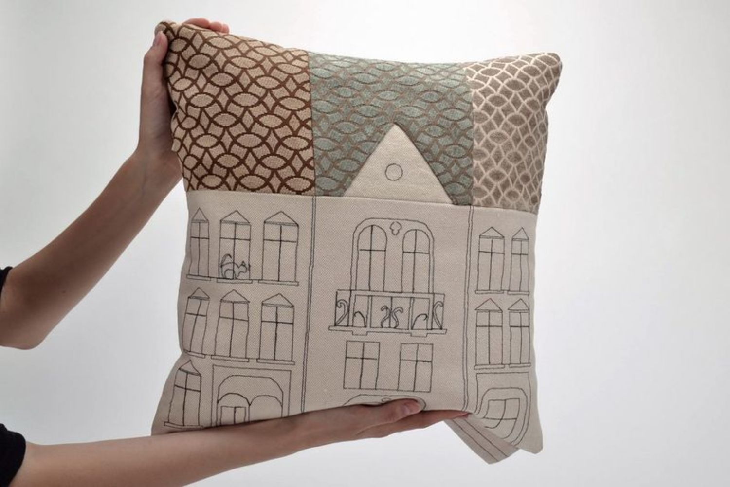 Pillow made from cotton and polyester with an embroidery House photo 5
