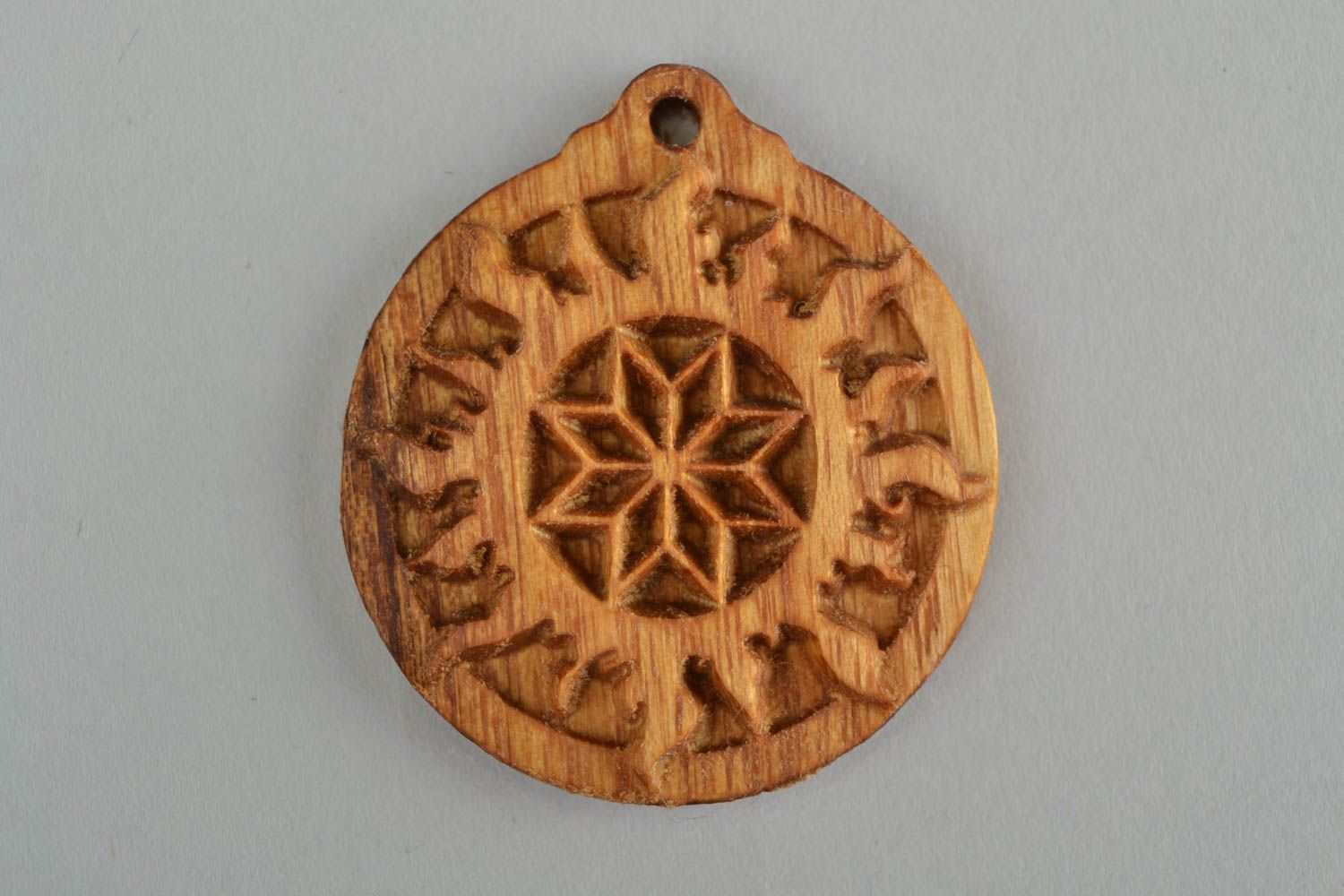 Small wooden carved round handmade protective amulet pendant Alatyr Slavic sign photo 3
