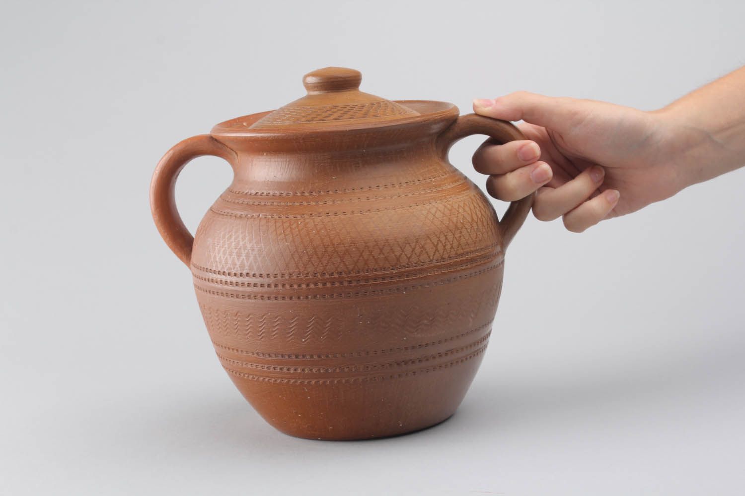 Pot avec couvercle en argile fait main photo 4
