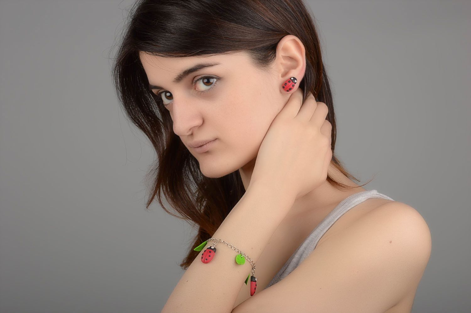 Ladybug stud earrings and chain charm bracelet for a girl photo 5