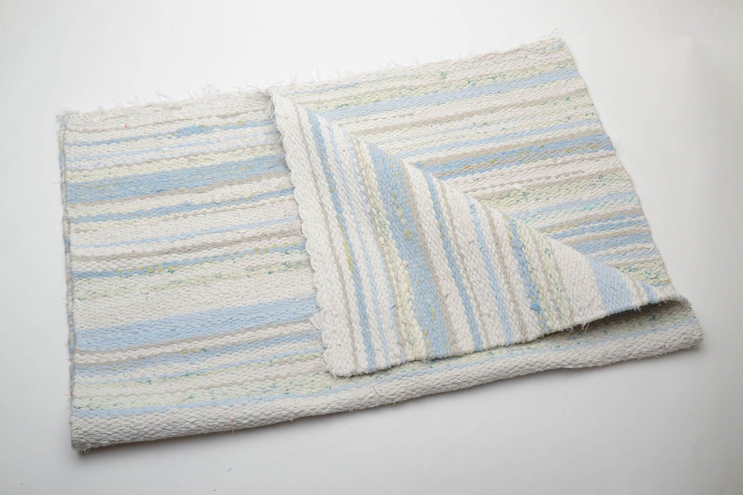 Hand woven rug made of natural materials photo 2