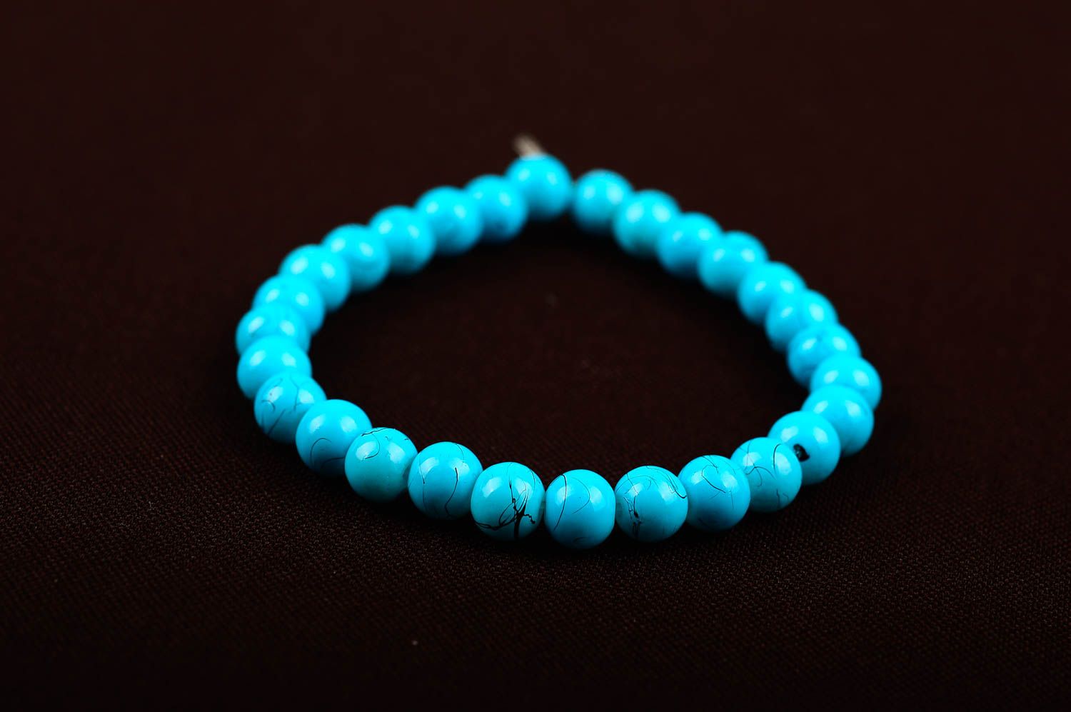 Handmade malachite color natural beads bracelet for women photo 3