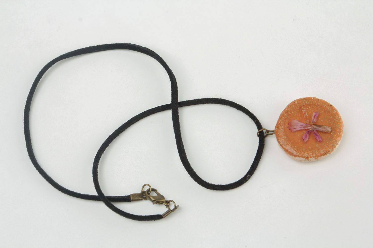 Homemade ceramic pendant with dry flowers photo 4