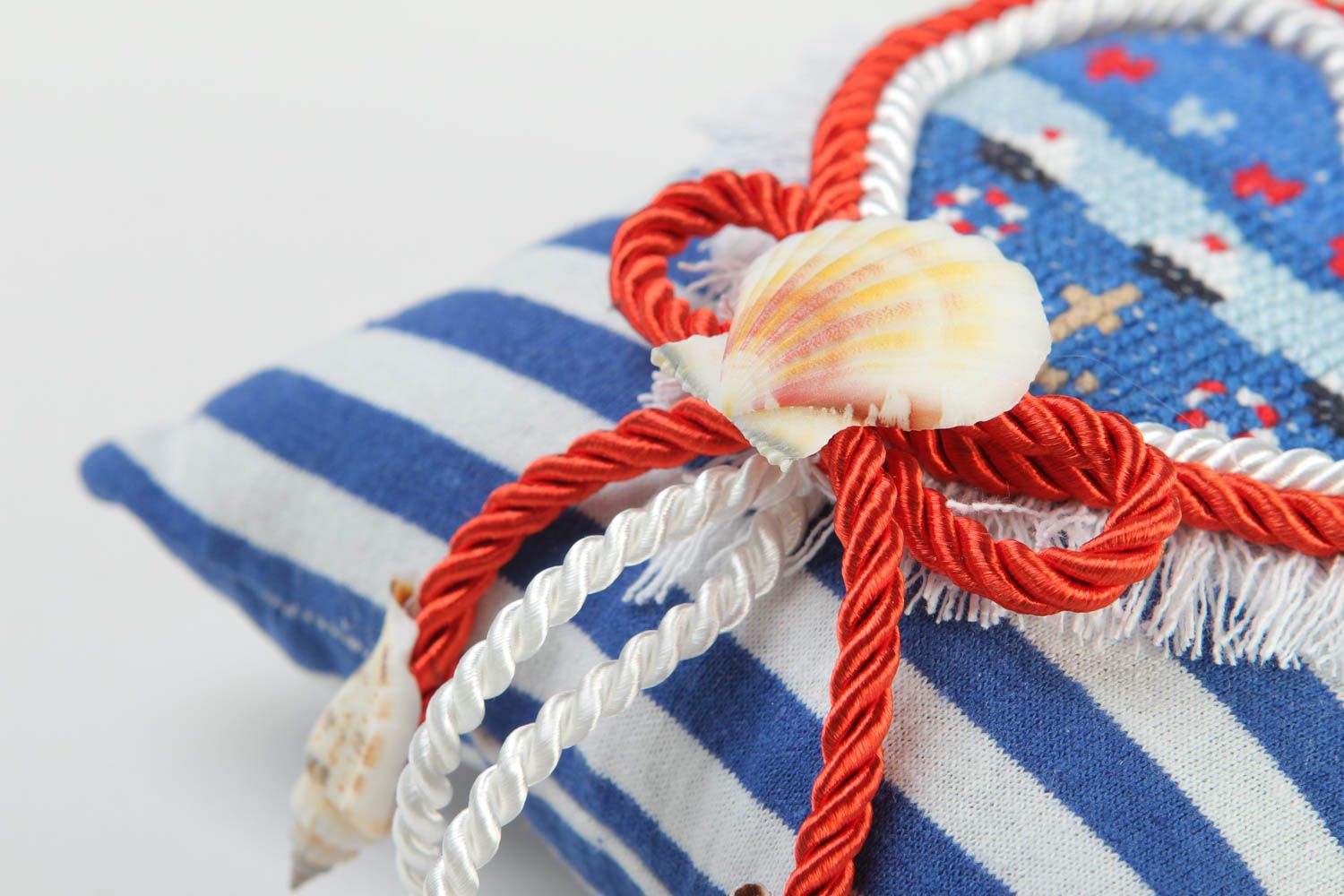 Stylish handmade ring bearer pillow handmade wedding accessories gift ideas photo 3